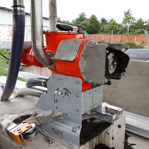 may-tach-phan-trang-trai